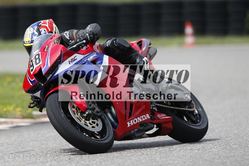 /37 28.07.2025 Dunlop Ride und Test Day ADR/Trackday Erfahren gelb Trackday schnell  rot/98
